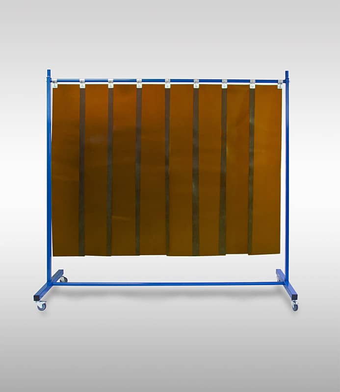 Mobile protection for welding with flexible PVC strips of screens